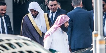 Saudi Attorney General Saud al-Mujeb (2ndL) leaves Caglayan courthouse in Istanbul, on October 30, 2018 in Istanbul. - Saudi Arabia's chief prosecutor visited the consulate in Istanbul where journalist Jamal Khashoggi was murdered, according to an AFP journalist at the scene. (Photo by Bulent KILIC / AFP)        (Photo credit should read BULENT KILIC/AFP via Getty Images)